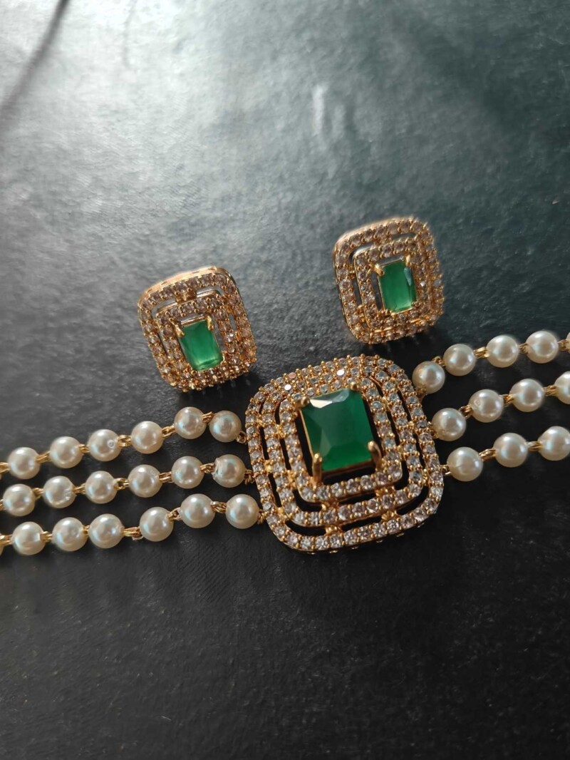 Lerora pearl choker - Image 2