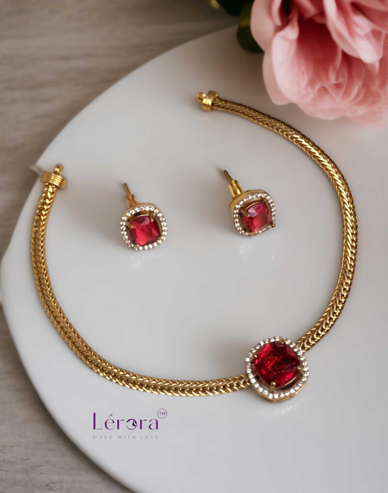 Lerora Elegant Gold choker set