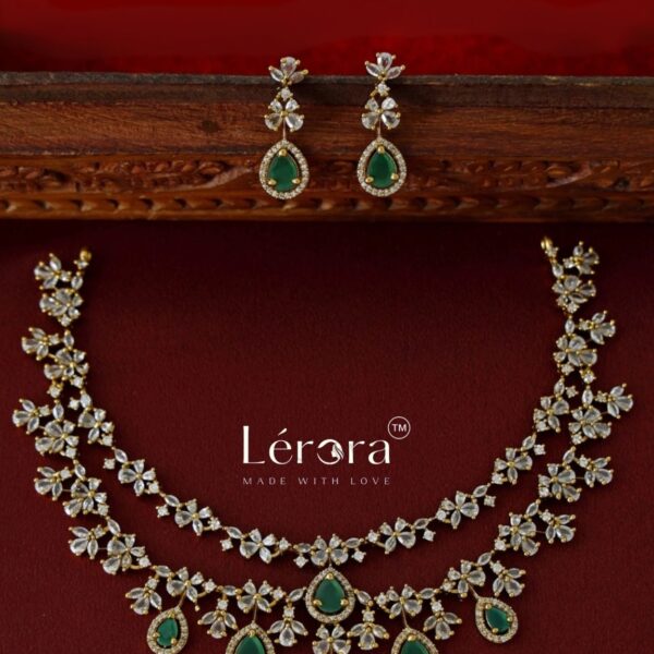 Lerora - Amazing Real diamond Look-alike Two Layered Ad Necklace. LJ16