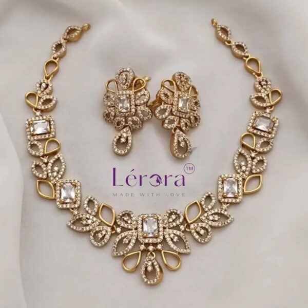 Lerora -White AD Sparkle Necklace. LJ16