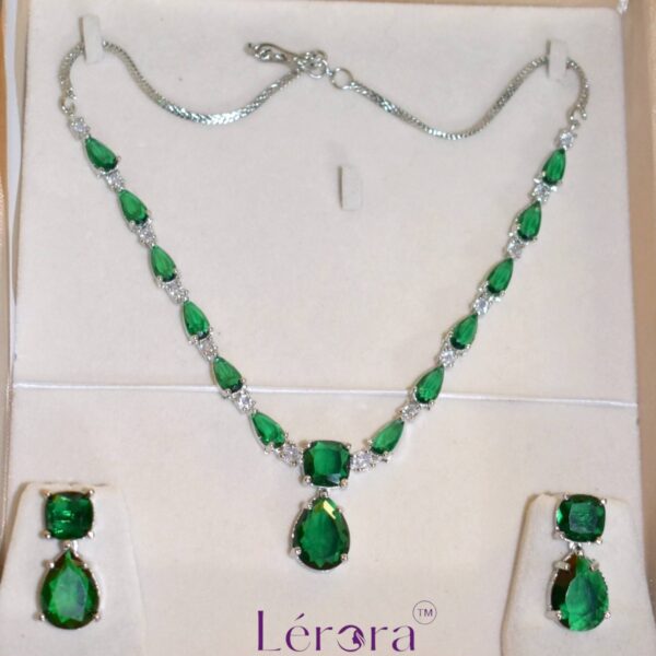 Lerora - Emerald Sapphire cubic Zirconia Necklace. LJ17