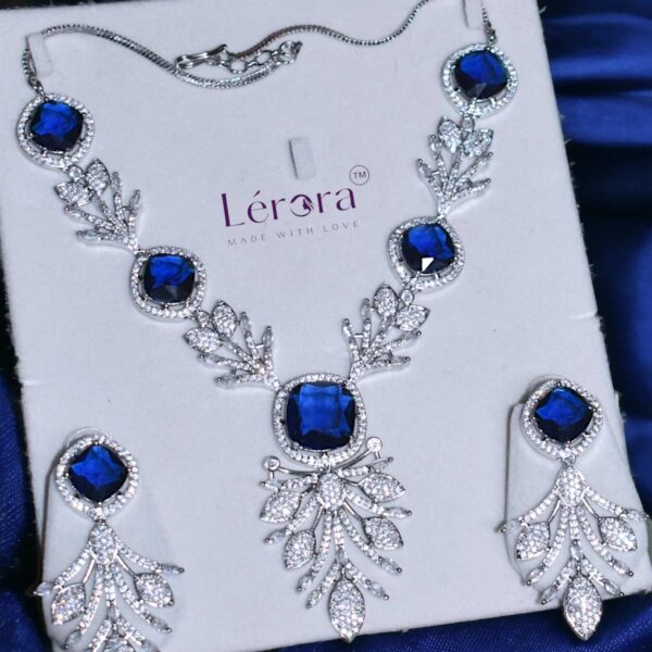 LERORA Queen Blue AD/Zirconia Set. LJ9