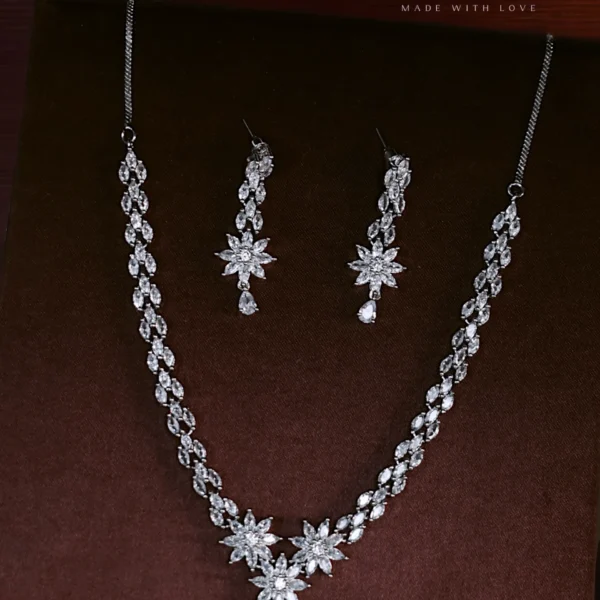 Lerora White Elegant and Simple American Diamond set. LJ18