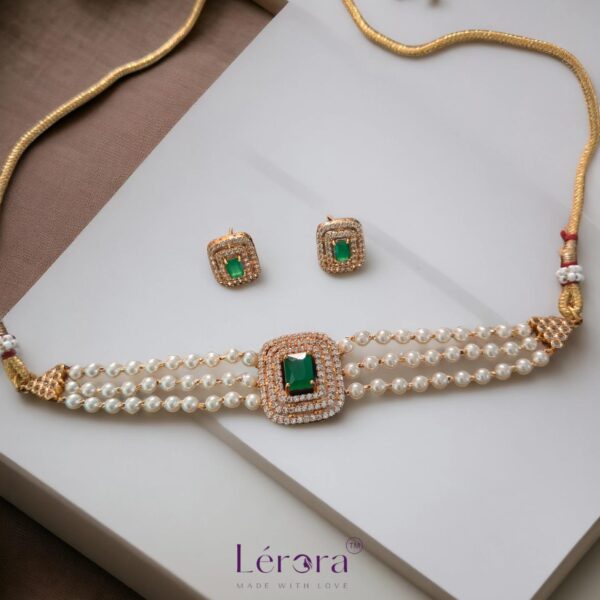 Lerora – Zirconia and Green Pearl Necklace: Elegant & Dazzling. LJ8